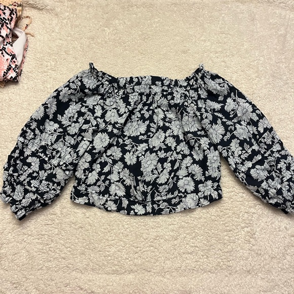 LC Lauren Conrad Tops - NWOT Lauren Conrad  Off the Shoulder Puff Ruffle Sleeve Blouse